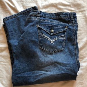 Revolt capris- size 20W